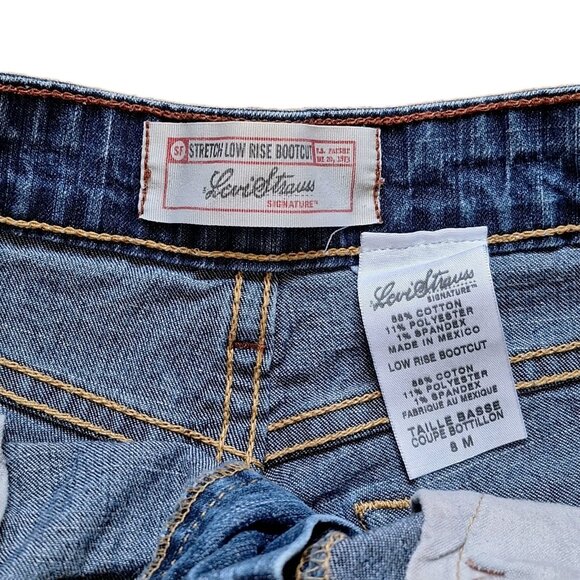 LEVI STRAUSS SIGNATURE CUTOFF JEAN SHORTS SIZE 8 - Picture 3 of 3